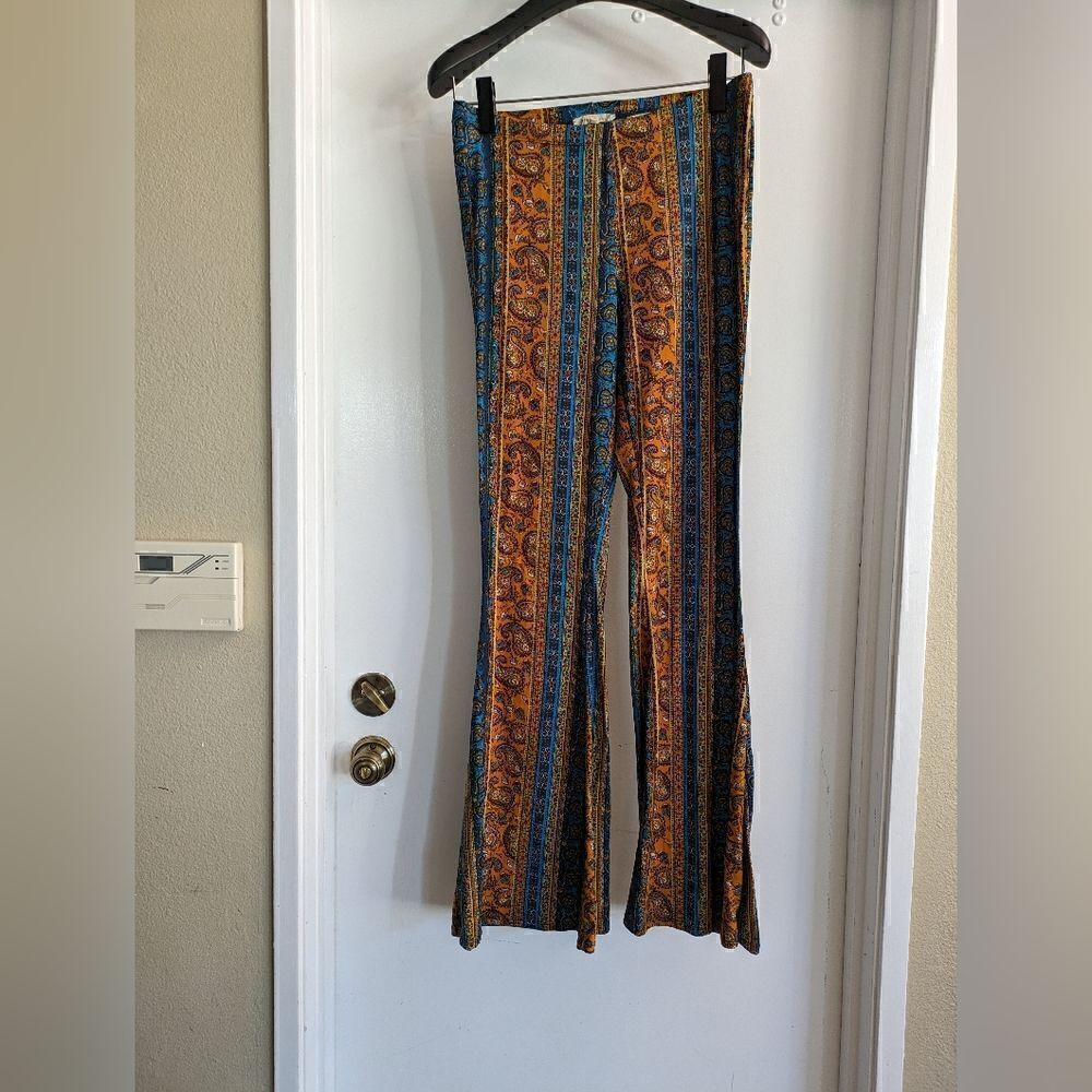 Bear dance bohemian print flare leggings
